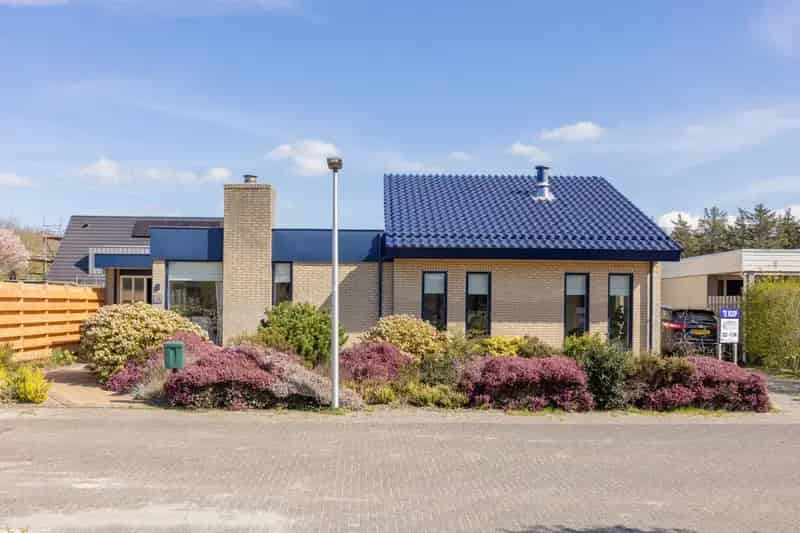 Vrijstaand huis Texel begane grond 4 slaapkamers 2 badkamers tuin