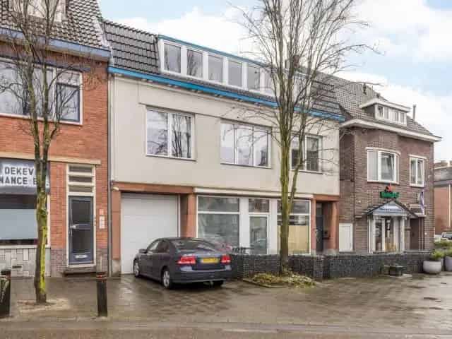 Woon Winkelpand Heerlen: Dubbele Bewoning of Transformatie