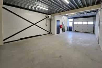 72m2 Bedrijfsruimte te Huur Dordrecht  - Luxe Afwerking