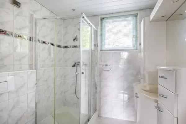 4 Slaapkamers Tussenwoning Zoetermeer Eigen Oprit Zonnige Tuin