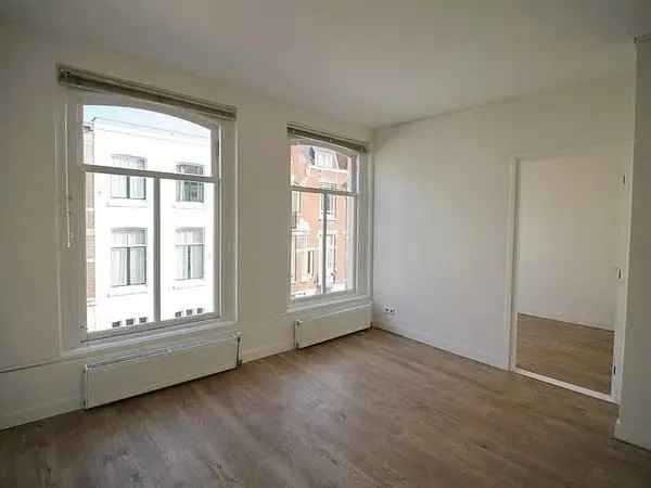 2 Kamer Appartement Den Haag - Terras - Dubbel Glas