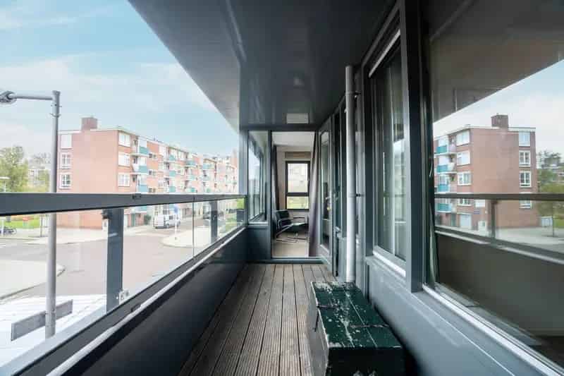 Ruim 4 Kamer Appartement Amsterdam - Balkon Terras Parkeerplaats