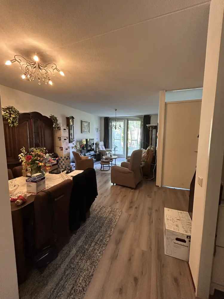 Ruim appartement met terras in voormalige kloostertuin