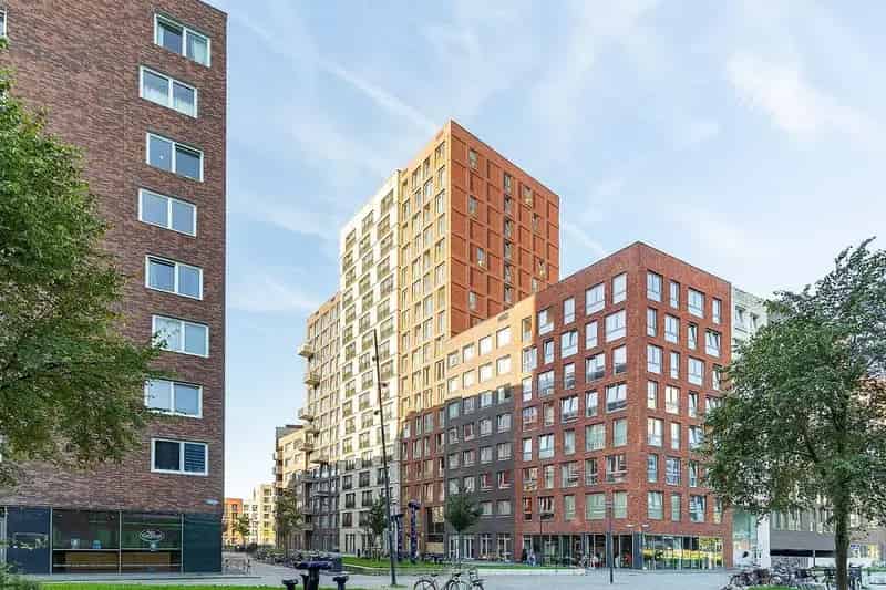 Complete All Electric Studio Leiden Gemeubileerd