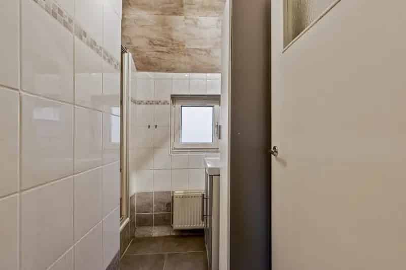 Moderne Tussenwoning Best 3 slaapkamers Tuin Zonnepanelen