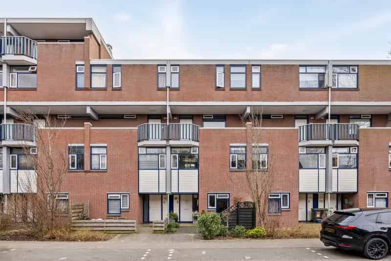 Appartement te koop in Zaandam: 91m², 2 slaapkamers, tuin en dakterras
