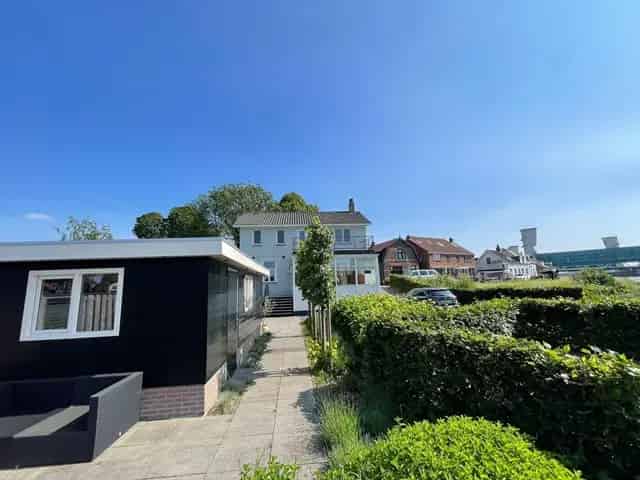 Villa te huur Krimpen aan den IJssel 5 kamers 226m2