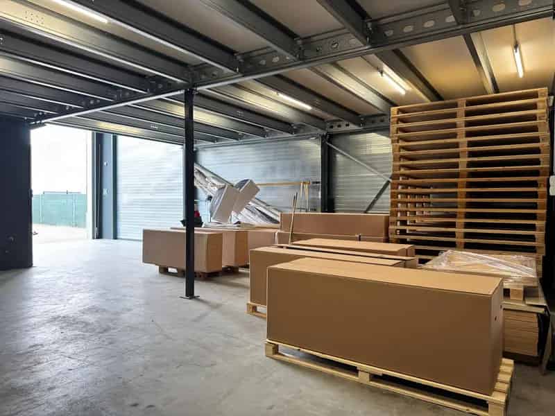 Bedrijfshal te huur Oosterhout 125m2 Entresol Opslagruimte