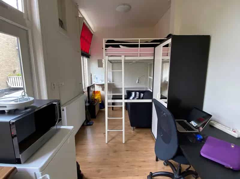 Studentenkamer Helper Brink Groningen 13m2 per 01-08-2025