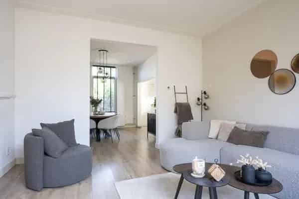 Jaren 20 woning te Ophoven 3 slaapkamers diepe tuin