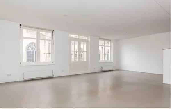 Ruim appartement Hulst Basiliek 125m2  Eigen parkeerplaats