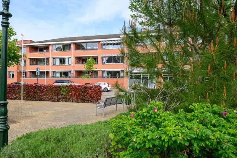 Appartement te koop s Gravenzande 109m2 2 slaapkamers balkon parkeerplaats