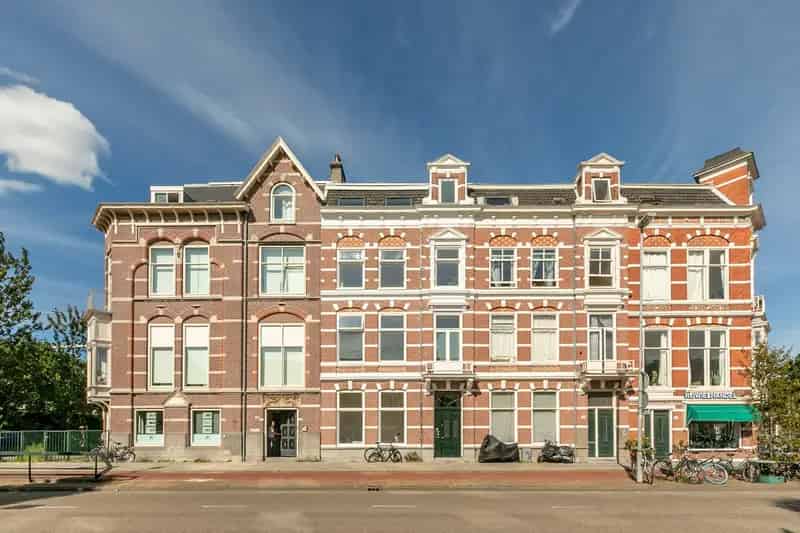 2 Slaapkamer Appartement Haarlem  Volledig Gemeubileerd Balkon