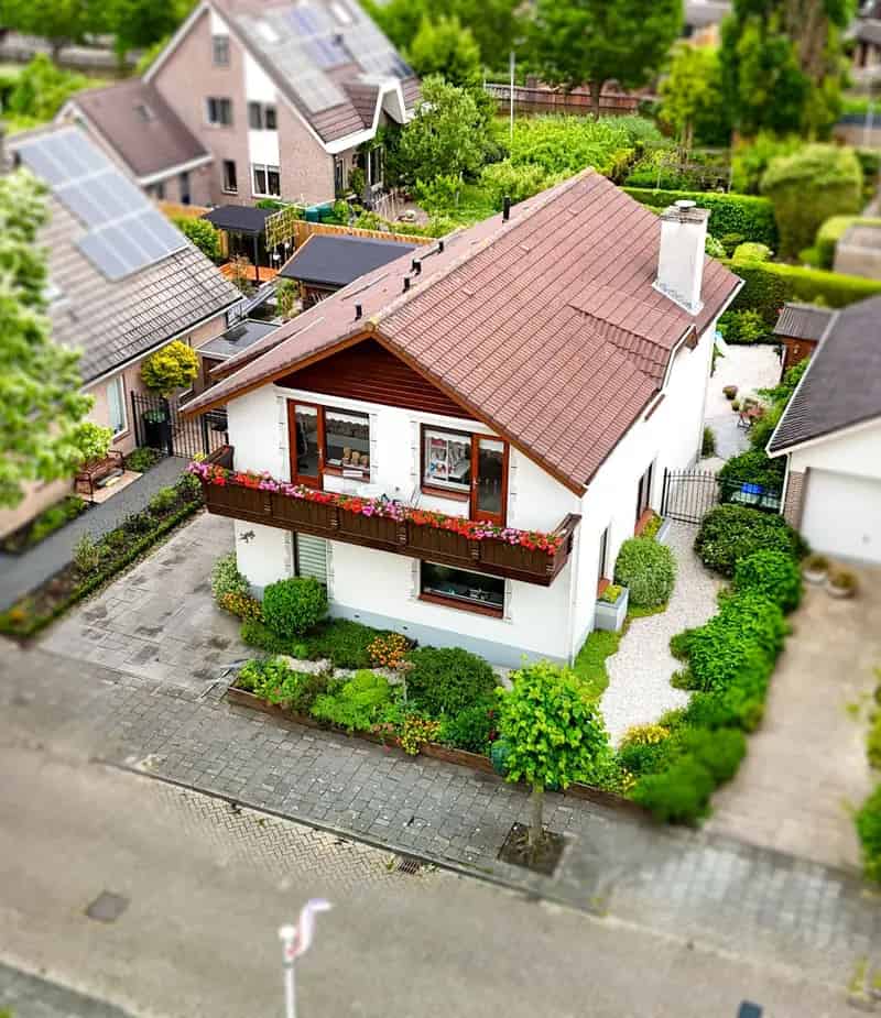 Vrijstaande woning Bergschenhoek 4 slaapkamers grote tuin