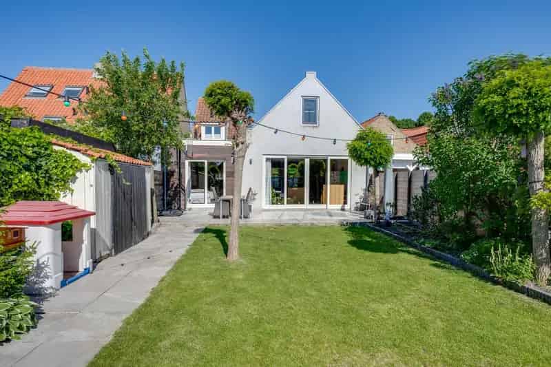 Huis Te Koop , 30, Groenstraat, Willemstad, Noord-Brabant
