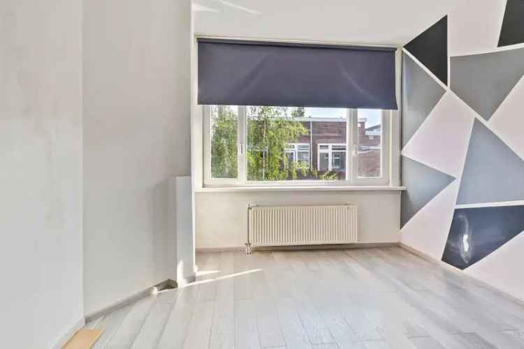 Portiekwoning Te Koop in Den Haag, Zuid-Holland