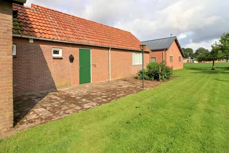 Vrijstaande woning nabij Blokzijl - Ruime tuin - Twee slaapkamers