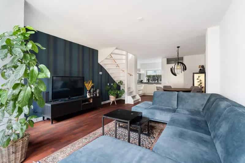 Instapklare woning Vlaardingen 2 slaapkamers tuin dakterras