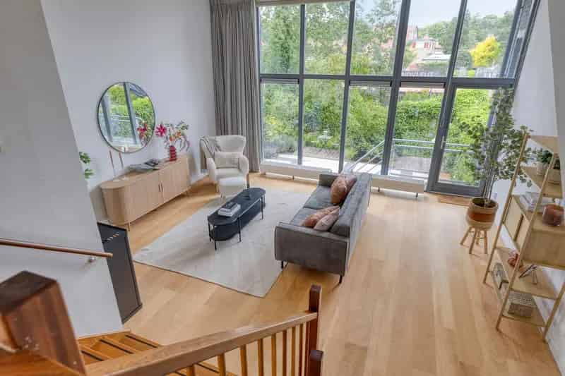 Huis te koop Bloemendaal: Ruime gezinswoning met garage en tuin