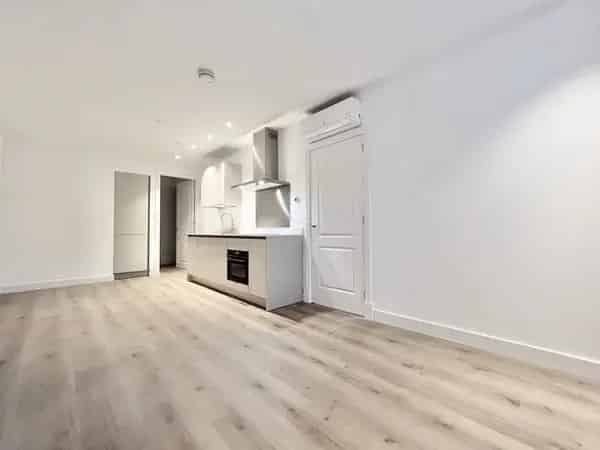 Appartement Hobbemakade Amsterdam: 2 Slaapkamers, Tuin, Oud-Zuid