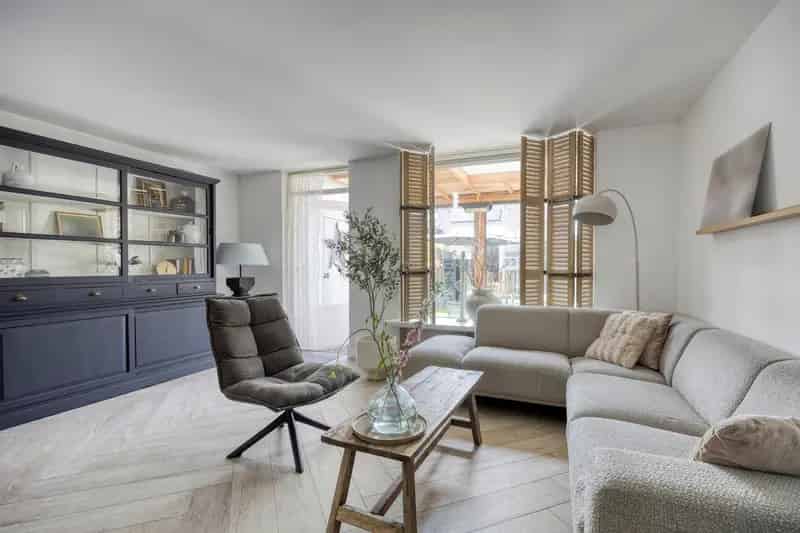 Ruime 5 Slaapkamer Familiewoning Petenbos