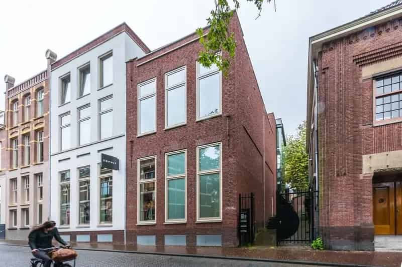 Luxe 3-kamerappartement met dakterras en Lieve Vrouwetoren uitzicht
