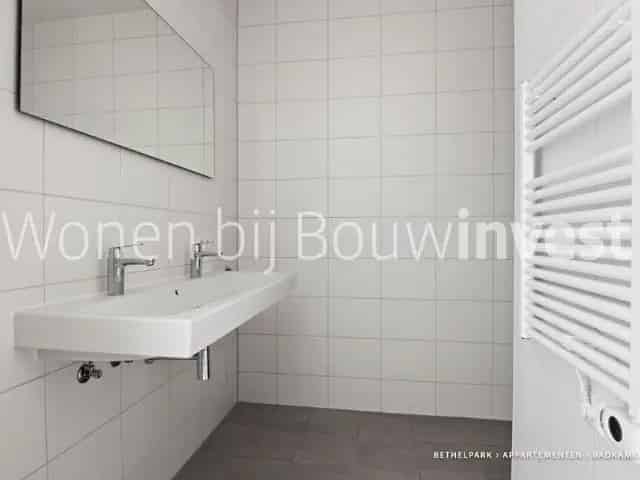 Appartement 85m2 7e Verdieping Balkon Moderne Keuken Badkamer