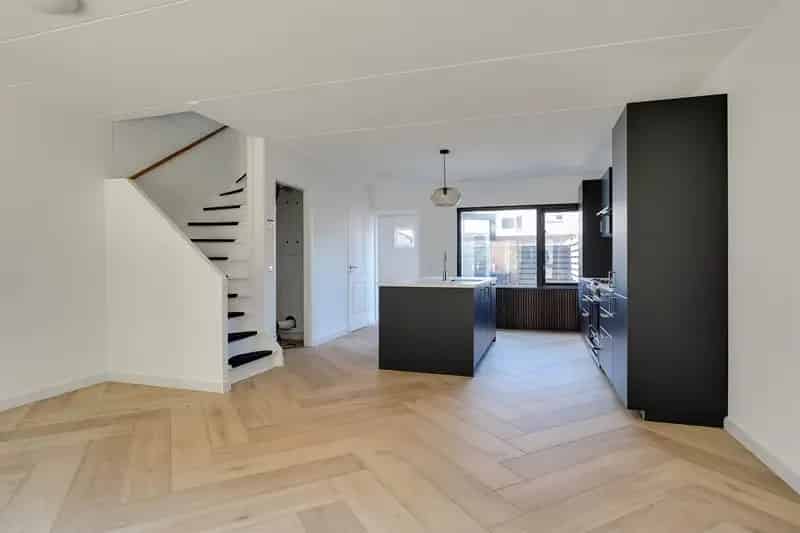 Ruime Tussenwoning Zwaag Luxe Keuken Carport 2 Parkeren