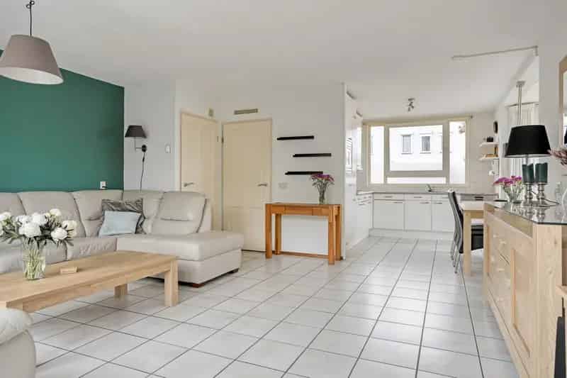 5 Slaapkamer Huis te Koop Schiedam Ruime Tuin Dakterras 3 Parkeerplekken