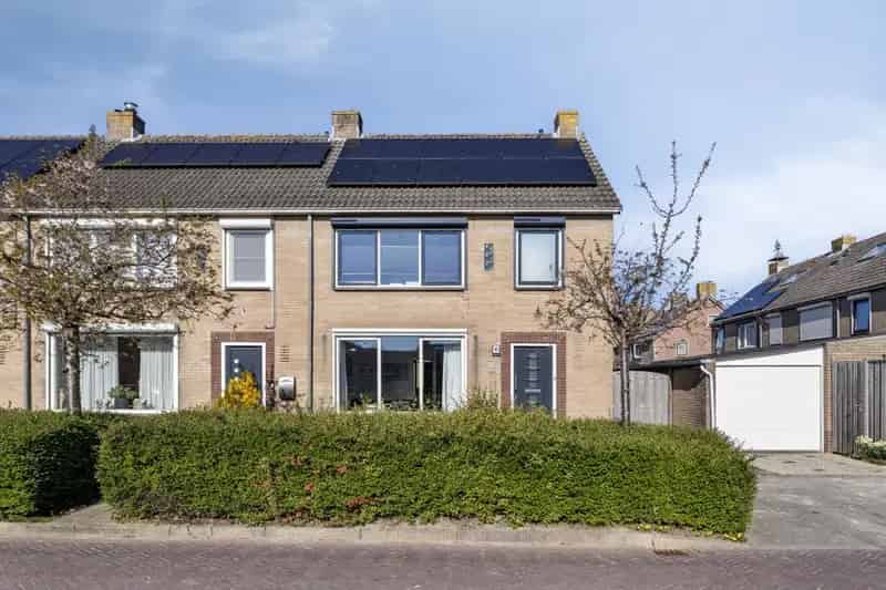 Ruime Hoekwoning Wolphaartsdijk 4 Slaapkamers Moderne Voorzieningen