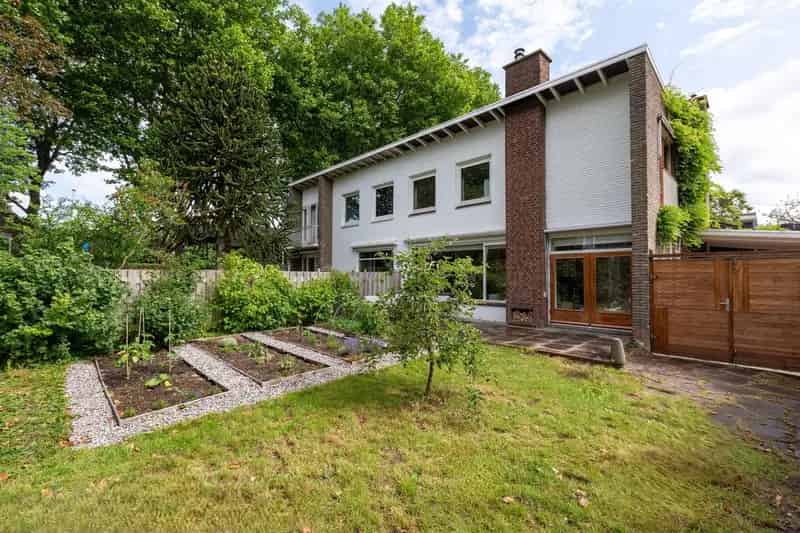 Te koop: Karakteristieke jaren 50 woning Delft