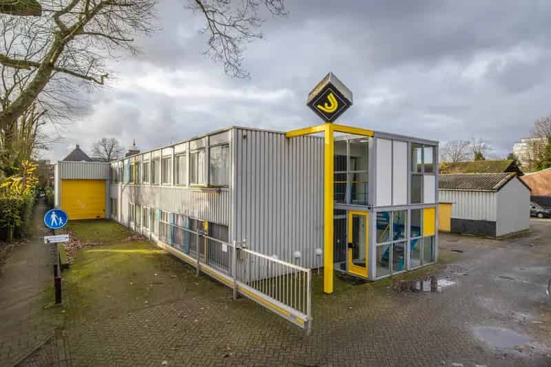 Bedrijfshal te Huur Velp 525m²