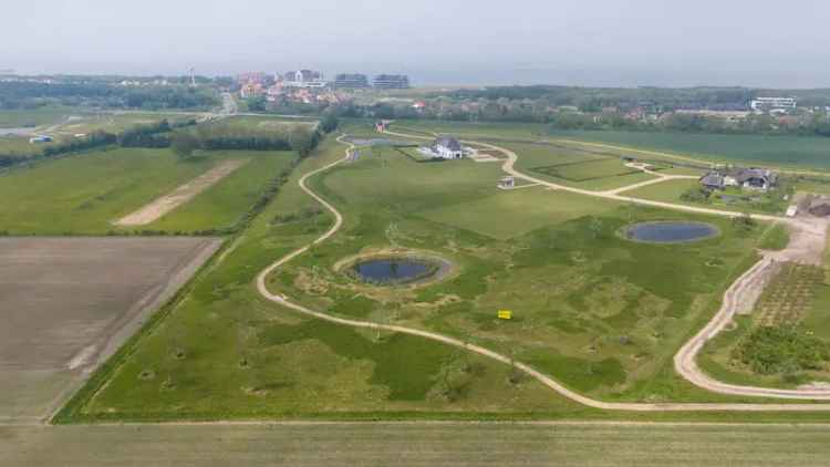 Landgoed Nooren Cadzand: Luxe Landhuis met Bijgebouw Nabij Strand