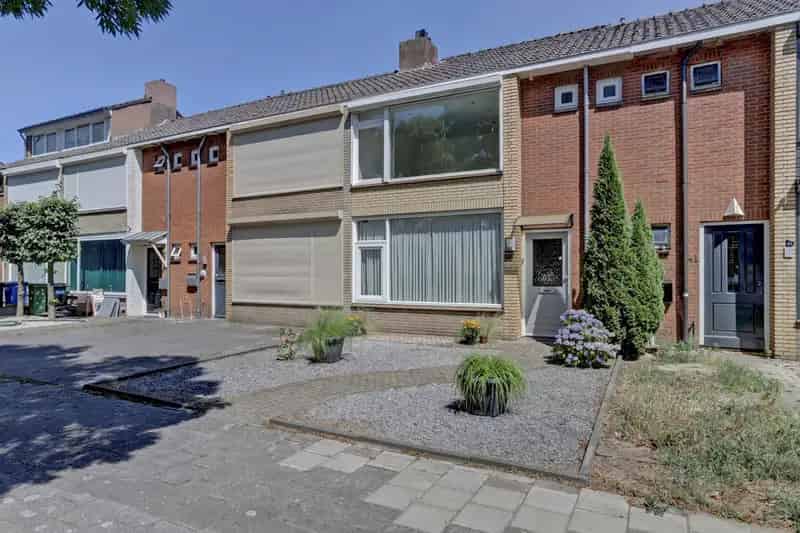 Ruime Tussenwoning Vliedberg 3 slaapkamers Tuin Berging