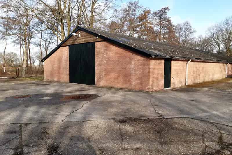 Bedrijfshal te Huur Heesch 400m2 Opslag Magazijn