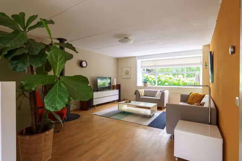 Ruime gezinswoning Almere 4 slaapkamers luxe keuken