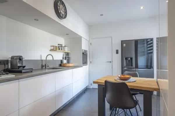 Moderne Woonhuis nabij Maas met Tuin en 3 slaapkamers