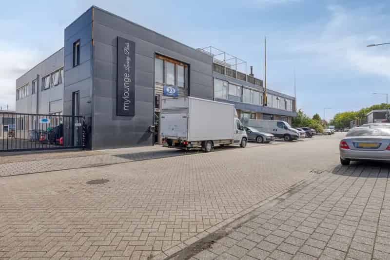 Bedrijfshal Vlaardingen | Zoek bedrijfshallen te koop: Mercuriusstraat 40 3133 EN Vlaardingen 