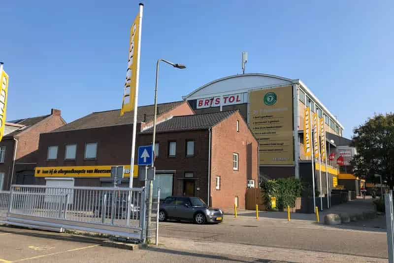 Winkelruimte te Huur Meerssen 1477m² boven Jumbo