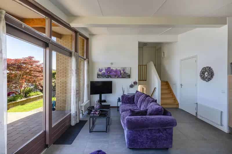 Luxe Recreatiewoning Lemmer - 3 Slaapkamers - Aan het Water