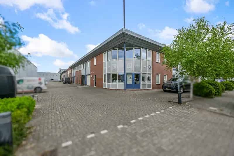Bedrijfshal Wormerveer | Zoek bedrijfshallen te koop: Kikkertweg 24 1521 RG Wormerveer 