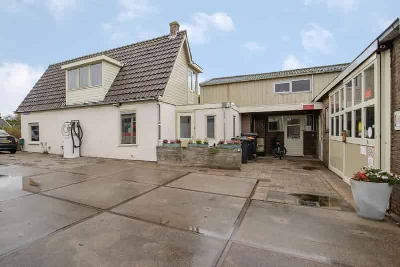 Bedrijfshal Breezand | Zoek bedrijfshallen te koop: Wijdenes Spaansweg 12-- 14 1764 GL Breezand 