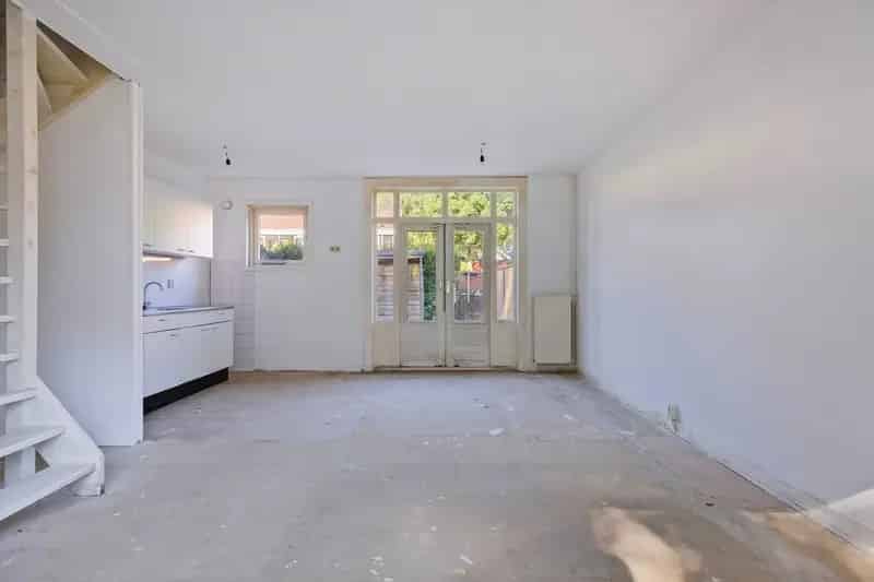 Tussenwoning Rotterdam Vreewijk 65m2 2 slaapkamers Tuin