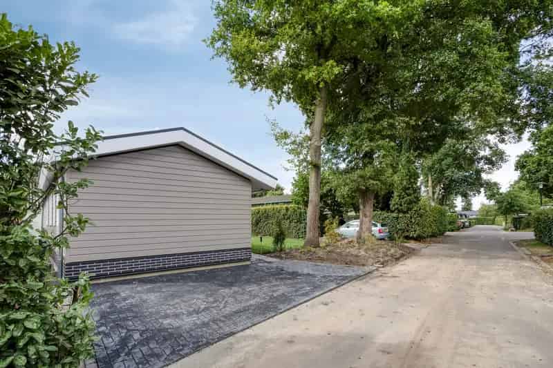 Recreatiewoning Te Koop , 11, Loverensestraat, Cromvoirt, Noord-Brabant