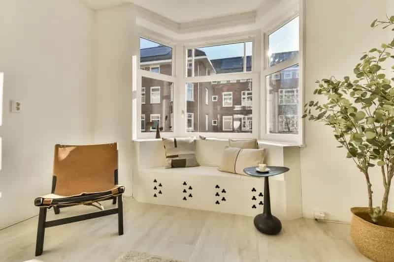 Amsterdam De Baarsjes: 3-kamerappartement 53m² gerenoveerd