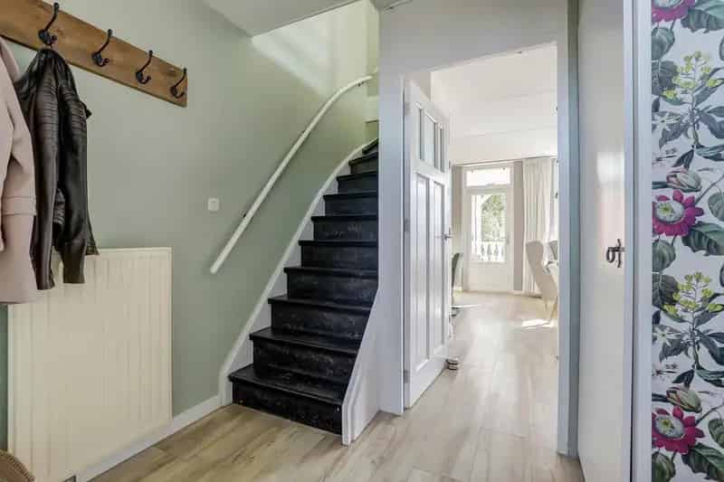 Hoekwoning 4 slaapkamers Zierikzee moderne keuken tuin