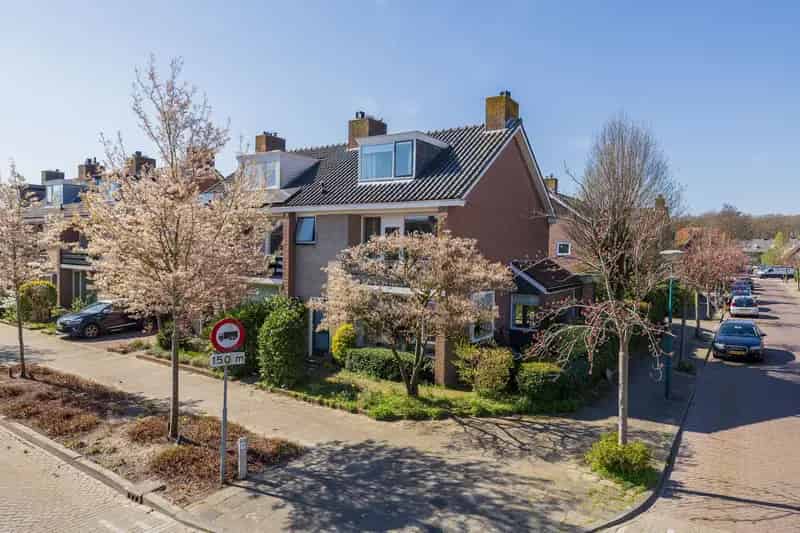 5 Slaapkamers 2 Badkamers Twee Onder Een Kapwoning Oegstgeest