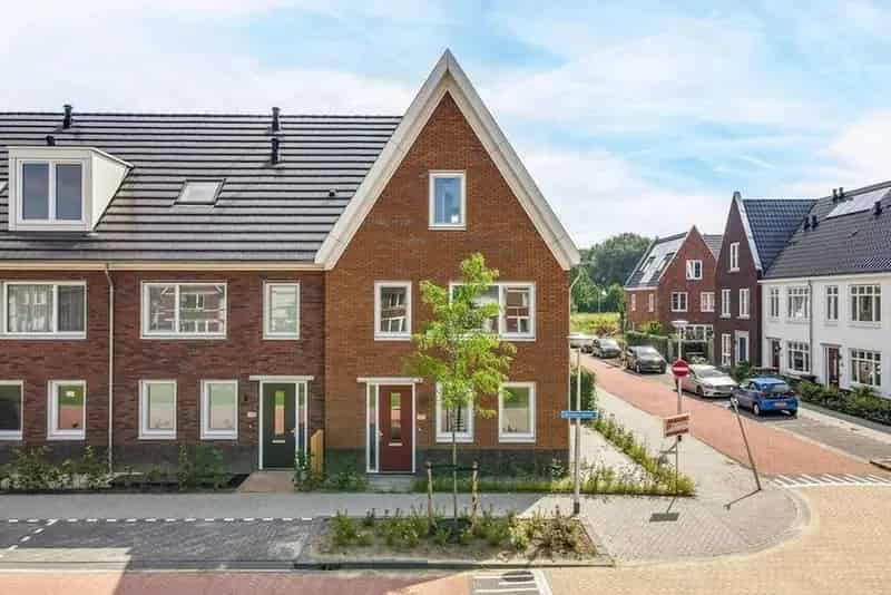 Ruime Familiewoning Uithoorn 163m2 Tuin 3 slaapkamers