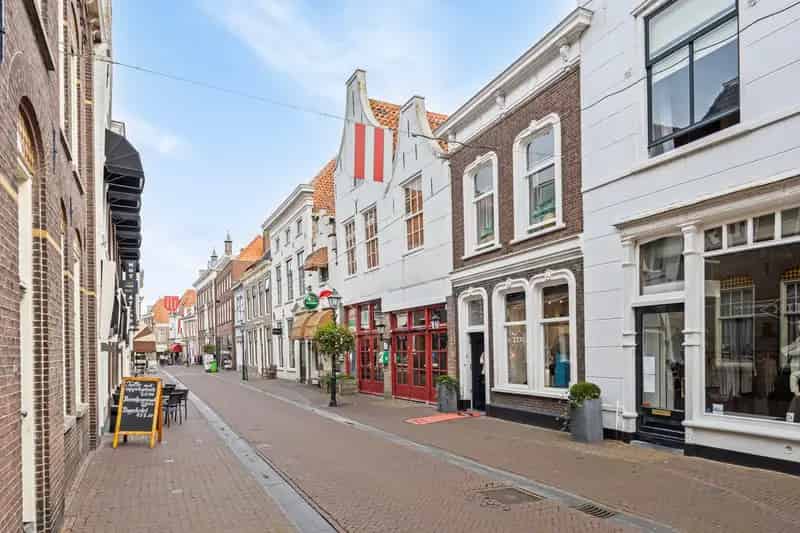 Winkelpand te koop Brielle: Centrum, tuin & dakterras