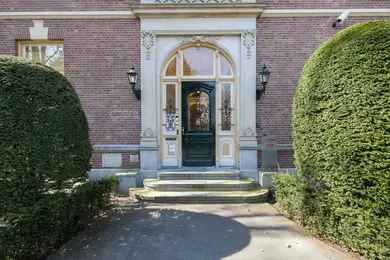 1800m2 Kantoorvilla te Huur Baarn - Monumentale Pand met Koetshuis